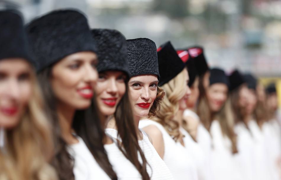 Le grid girls di Sochi. Reuters